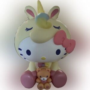- Hello kitty piggy bank! NWT